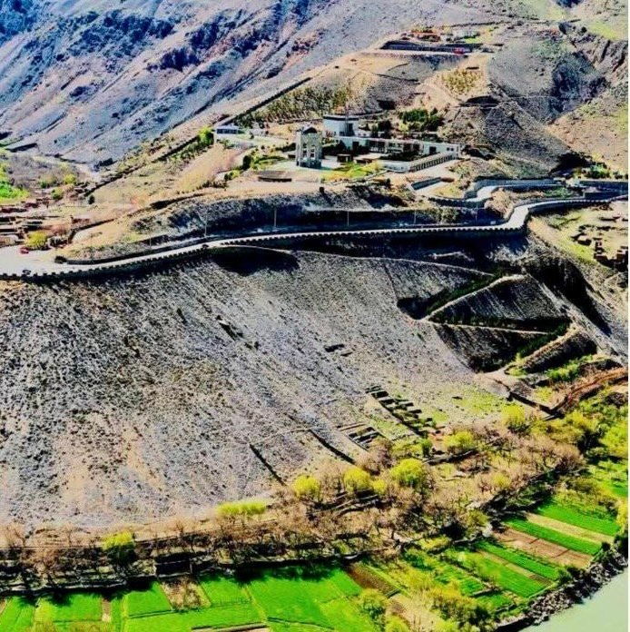 سکه با &laquo;زر&raquo; می&zwnj;زنم