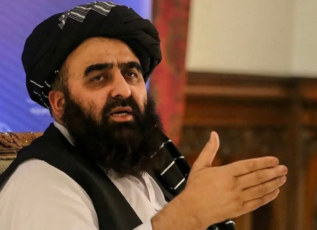 امیرخان متقی: با شکست امپراتورها، خیر ما به کشورهای منطقه رسید