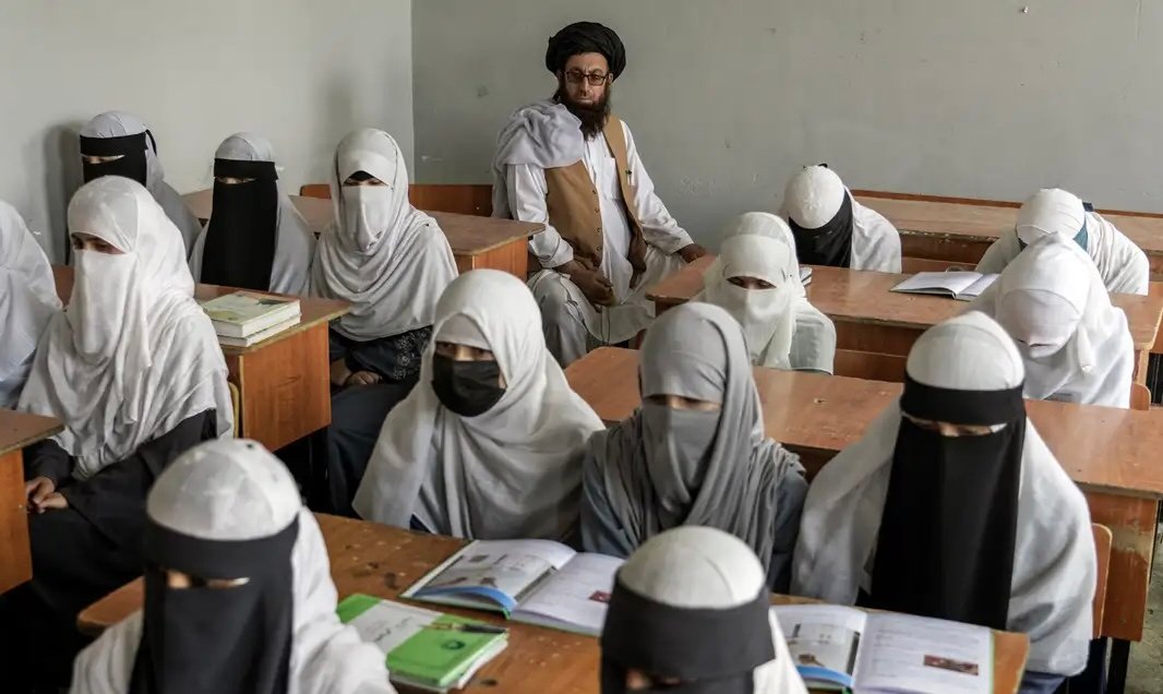 منابع: طالبان دختران مدارس دینی را اختطاف کرده و با آنان نکاح اجباری می&zwnj;کنند