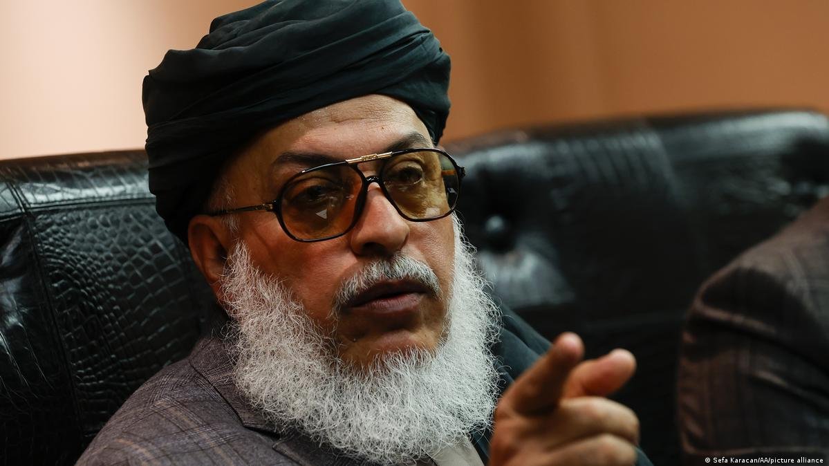 رحمت&zwnj;الله نبیل: عباس استانکزی، از دوبی به روسیه سفر کرده است