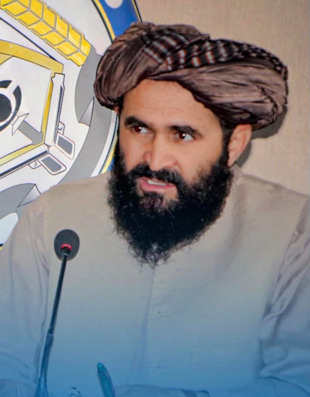 رییس پاسپورت طالبان کارمندان تاجیک و هزاره را از وظایف&zwnj;شان منفک می&zwnj;کند