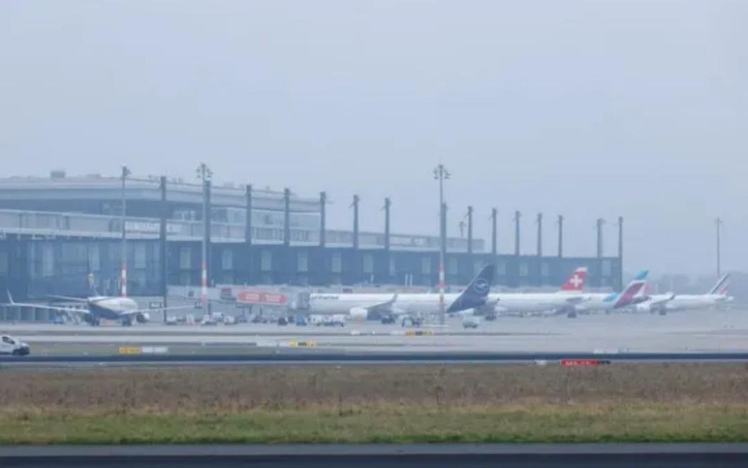 رسانه&zwnj;ها&zwnj;ی آلمانی: ۵۲ پناهجوی افغانستانی از پاکستان راهی آلمان شدند