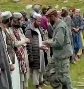 رادمنش: حسیب اسیران طالب را پول داد و خانه فرستاد، اما طالبان جسد او را تحقیر کردند