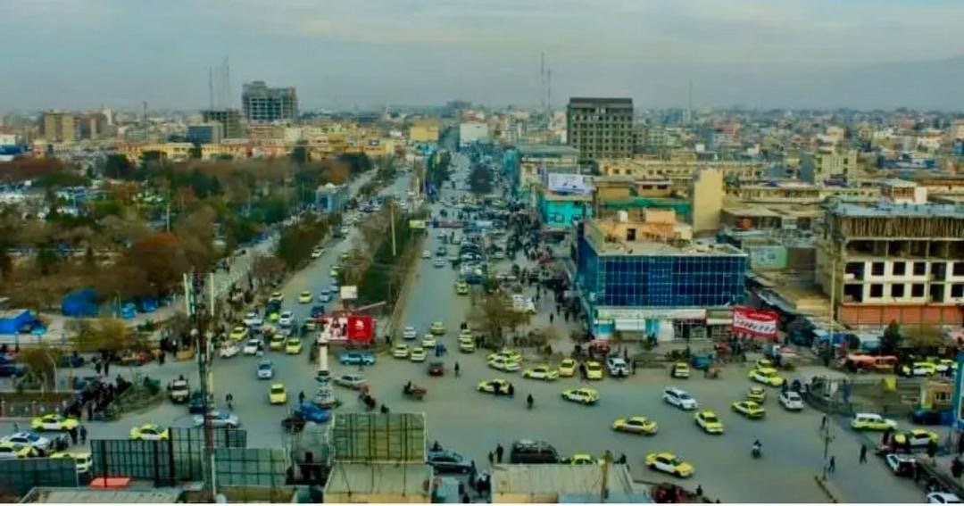 باشندگان مزارشریف: طالبان برای مسجد از هر نفر ۱۰ هزار افغانی می&zwnj;گیرند
