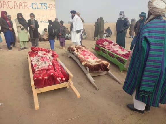 منابع محلی: طالبان در کندز سه عضو یک خانواده را به گلوله بستند