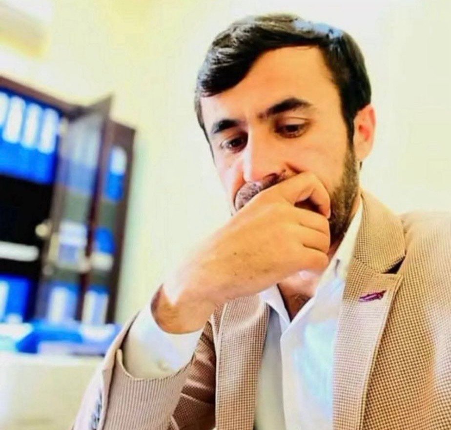 احساس&zwnj;گرایی به&zwnj;جای سیاست&zwnj;ورزی؛ واکاوی نقد پدرام!