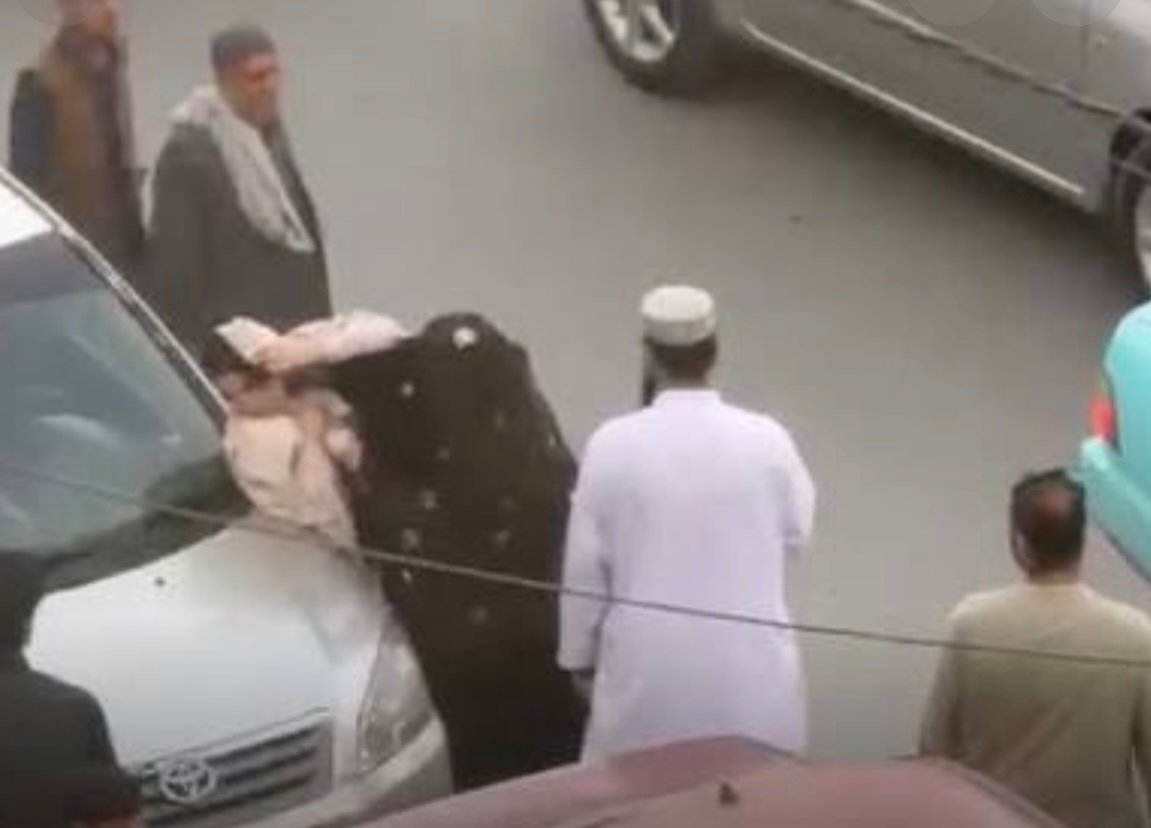 منابع محلی: طالبان پنج زن مانتوپوش را در هرات بازداشت کردند