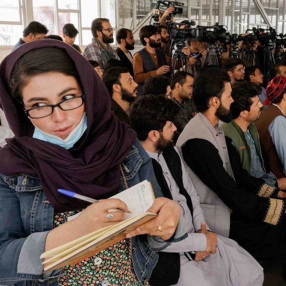 مرکز آزادی بیان: تنها ۱۹۰ خبرنگار زن در افغانستان فعال هستند