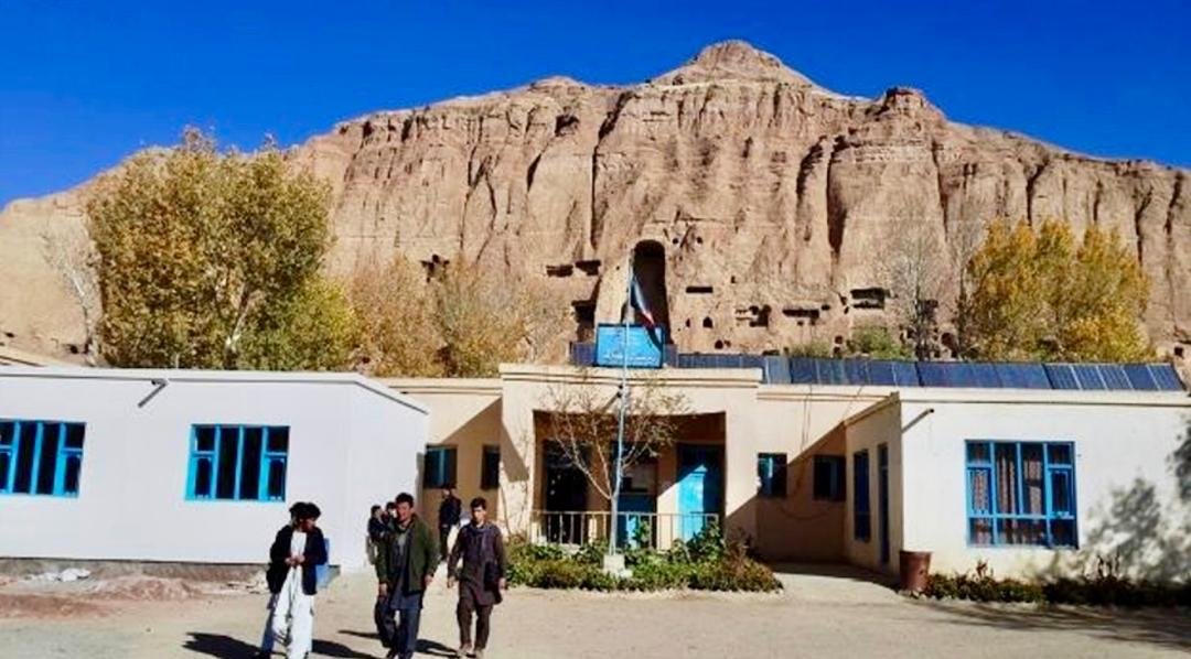 معلمان بامیان می&zwnj;گویند غم نان انگیزه تدریس را از آنان گرفته است