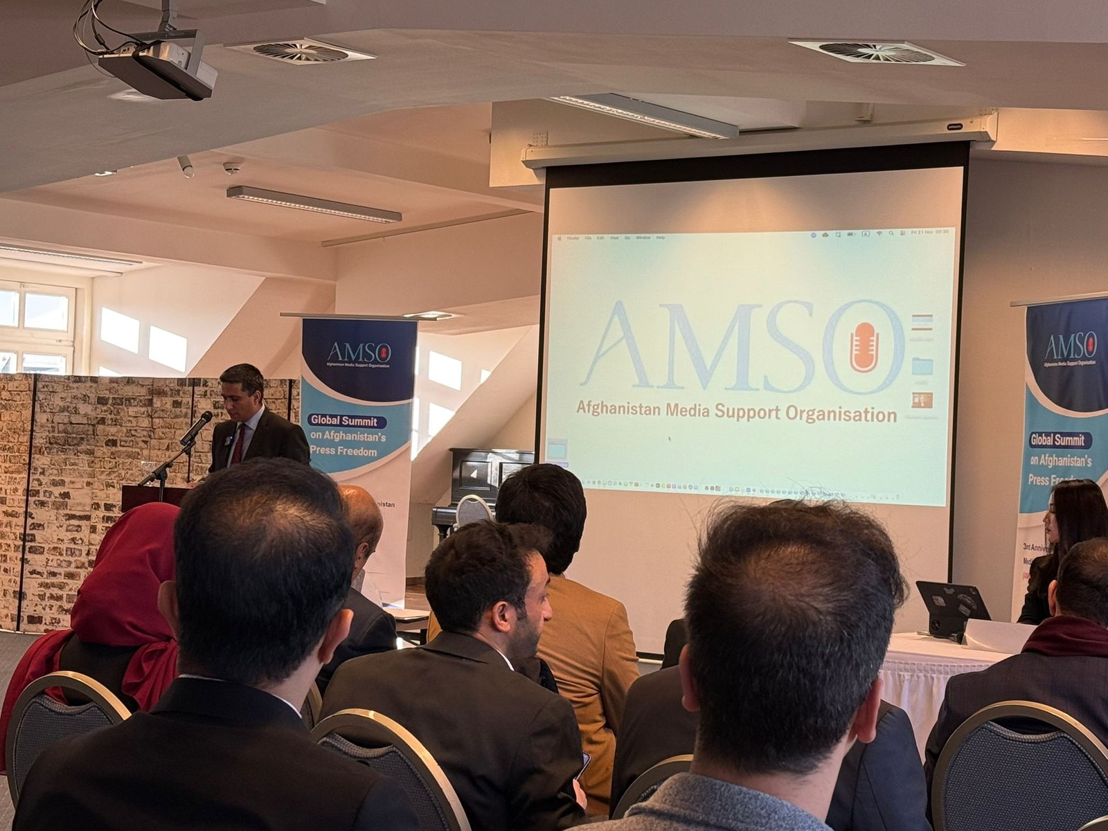 سمپوزیم آزادی بیان؛ جشن پروژه&zwnj;گیری یا حمایت از خبرنگاران