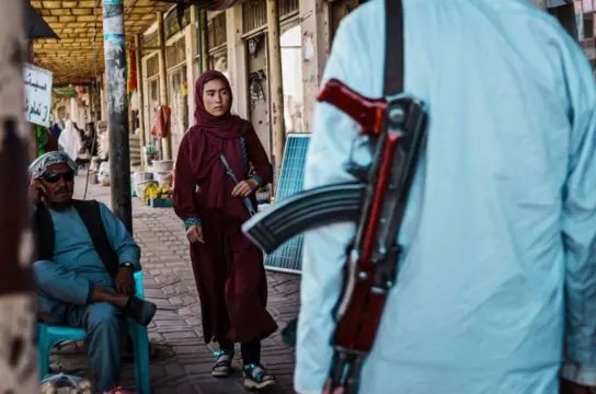 منابع: طالبان سه زن را در هرات بازداشت و به مکان نامعلومی منتقل کردند