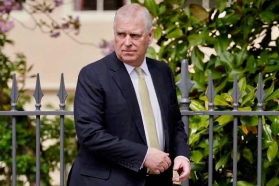 برادر پادشاه بریتانیا از سوی پولیس بازداشت شد