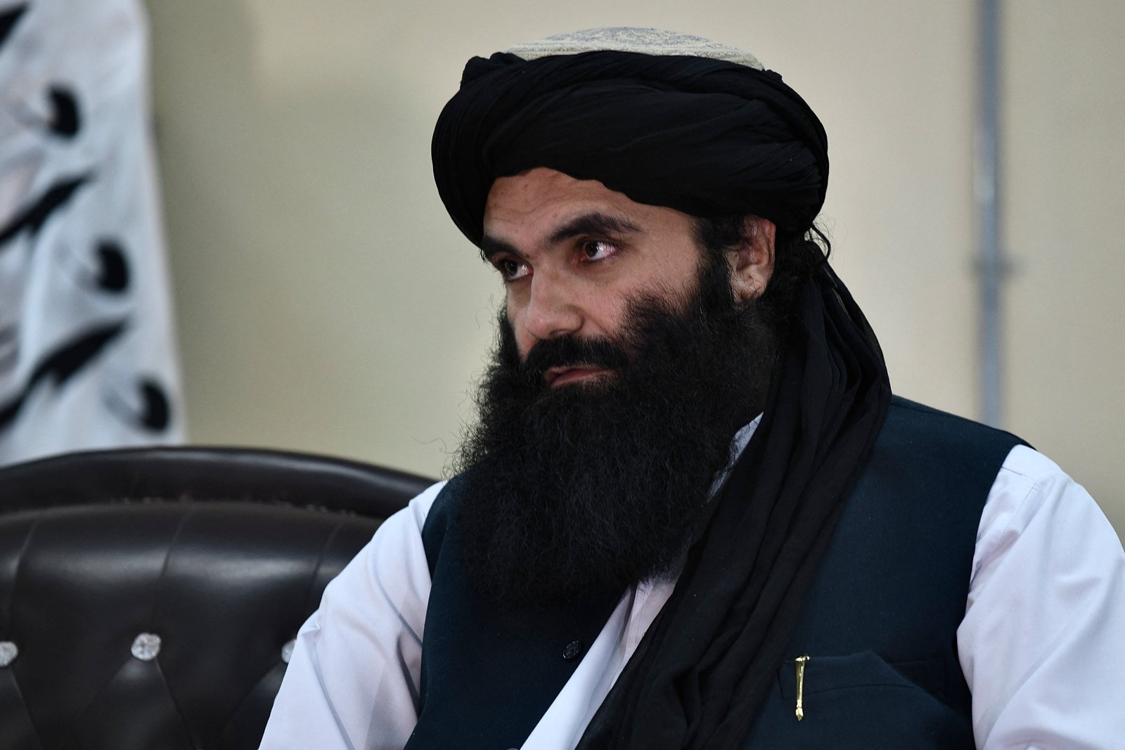 حقانی: جرگه می&zwnj;گوییم اما اسلحه هنوز حرف اول را می&zwnj;زند