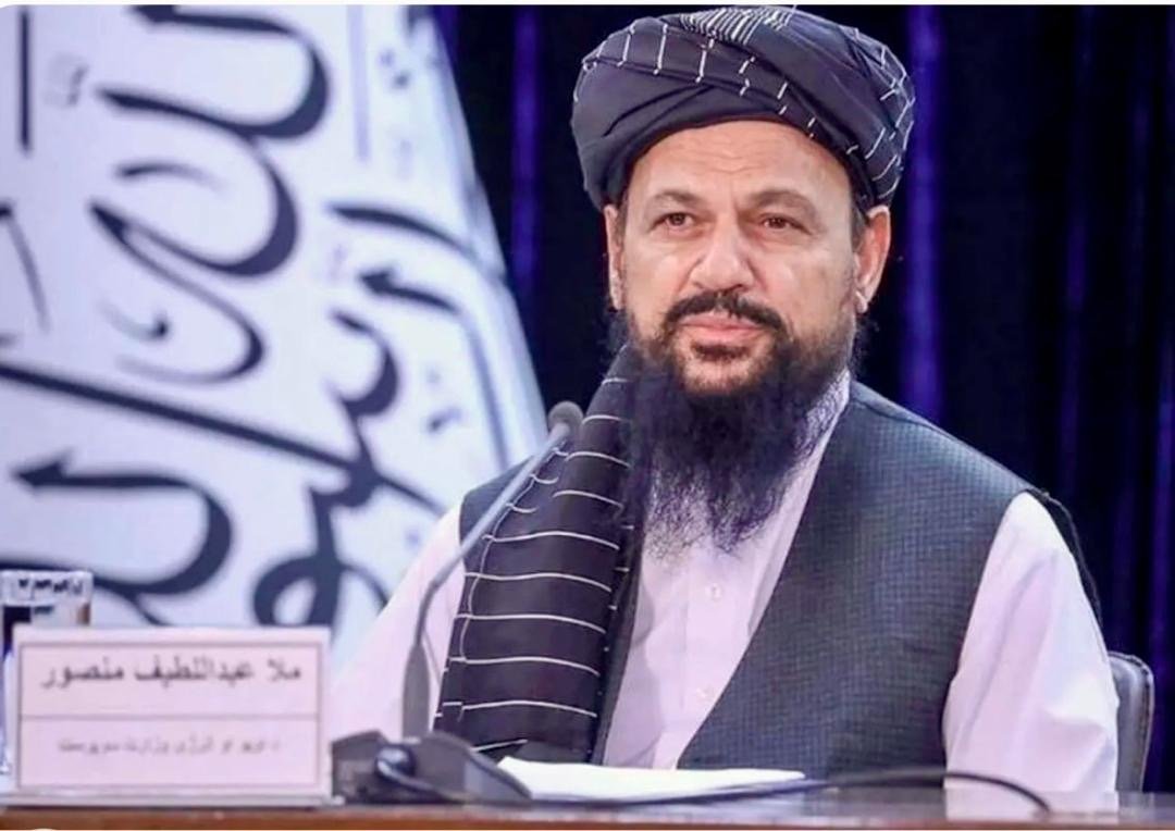 منابع: دفتر هبت&zwnj;الله استخدام بستگان وزیر انکشاف دهات را بررسی می&zwnj;کند