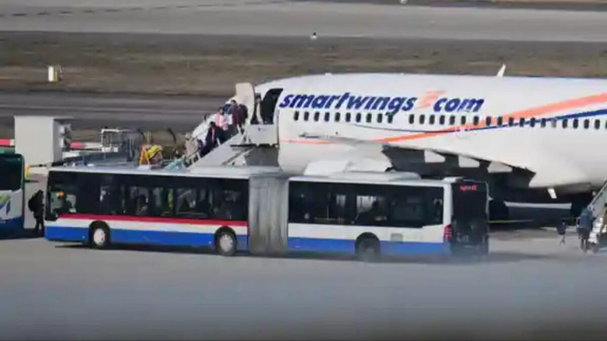 آلمان ۱۶۰ پناهجوی افغانستانی را از پاکستان منتقل کرد