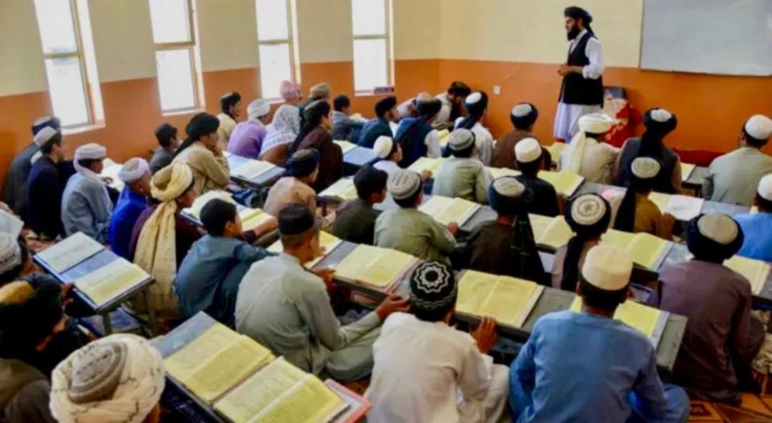 هبت&zwnj;الله: سند مدرسه دینی بدون تایید وزارت&zwnj;ها معارف و تحصیلات &zwnj;اعتبار ندارد