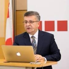 ستیز : استفاده از واژه &laquo;جمهوریتی&raquo; برای چهره&zwnj;های فاسد آب به آسیاب طالبان می&zwnj;ریزد