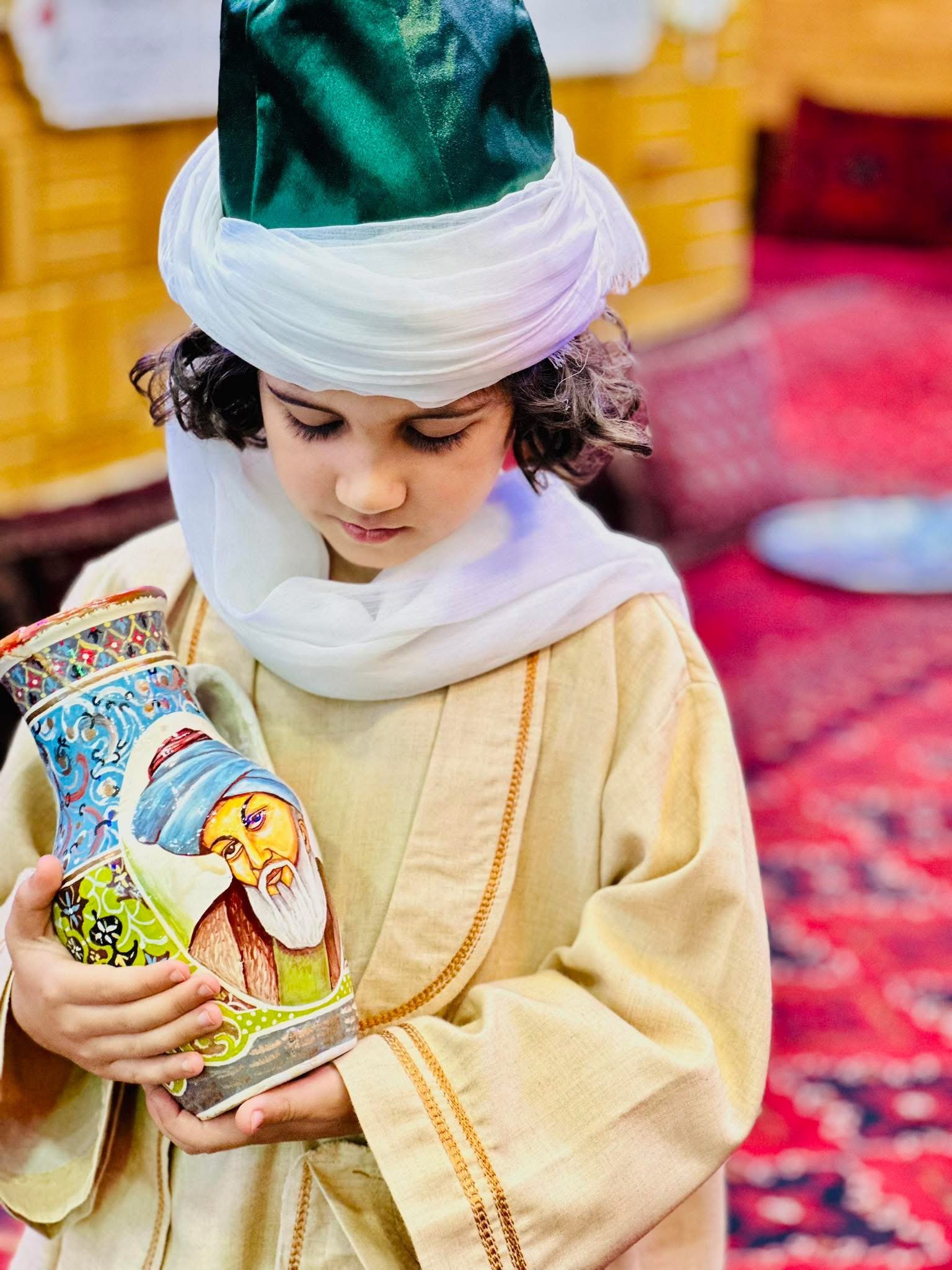 کانون هم&zwnj;یاری پارسی&zwnj;، محمد جویا را &laquo;سفیر پهنه بیکران پارسی&raquo; لقب داد