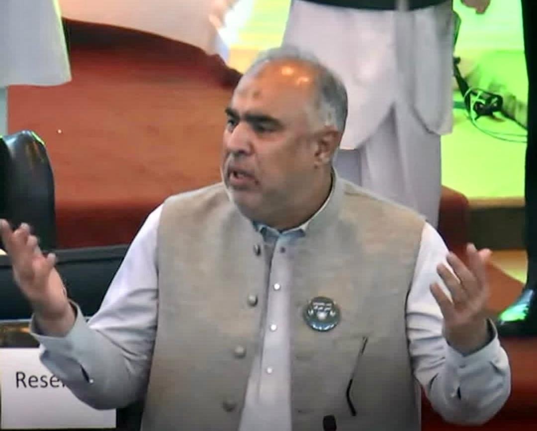 قیصر: زندگی مردم خیبر پختونخوا بدون افغانستان ممکن نیست