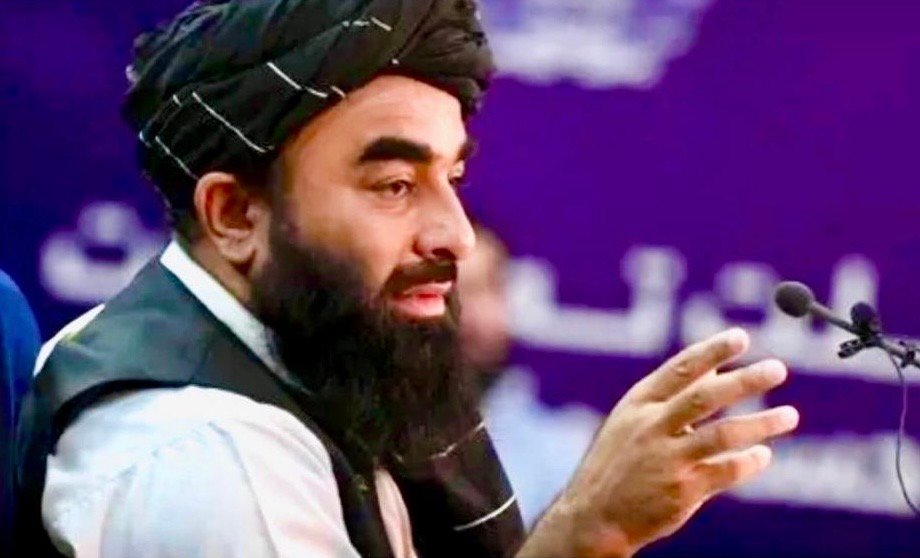 مجاهد: الگوی حکومت فراگیر در افغانستان کارساز نبود