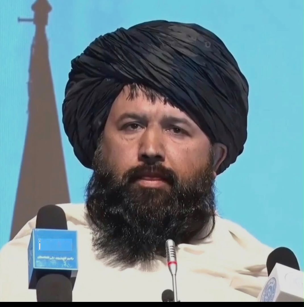 وزیر طالبان: اطاعت از &laquo;امیر&raquo; واجب است و کسی حق مخالفت ندارد