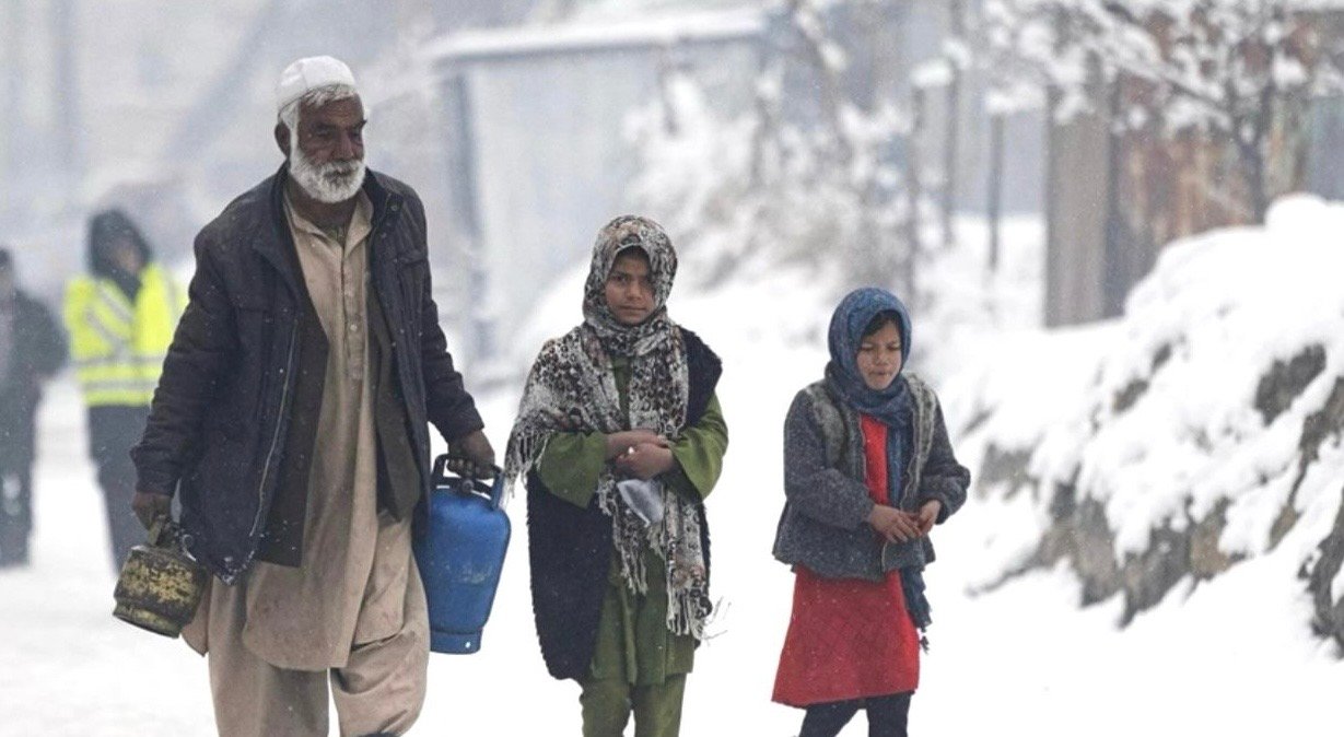 خزان رفت، زمستان آمد