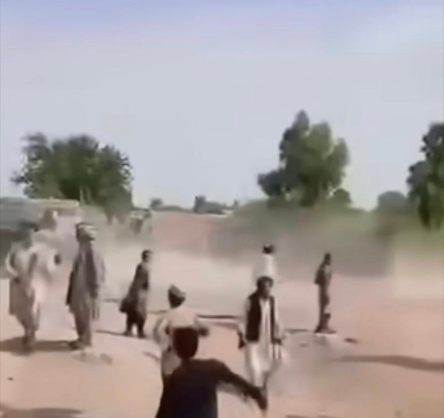 در اثر تیراندازی طالبان در هلمند، ۴ تن کشته و ۱۵ تن زخمی شده&zwnj;اند