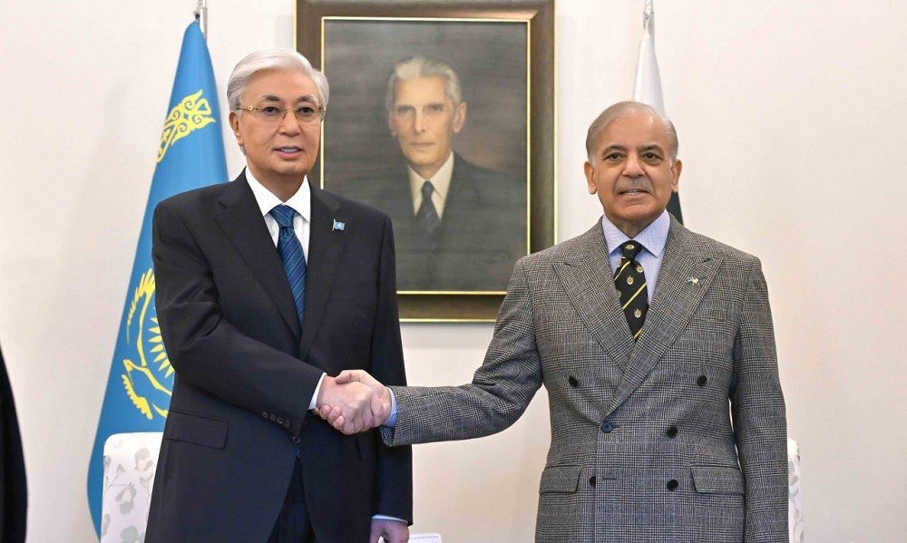 پاکستان و قزاقستان: خاک افغانستان برای تروریستان نباید امن باشد