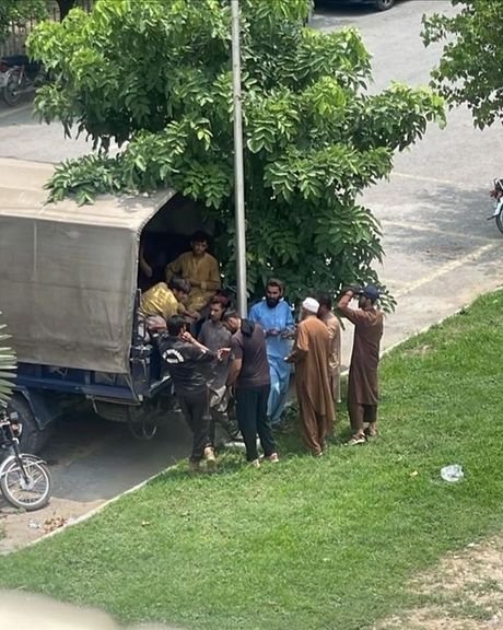 بازداشت و اخراج خبرنگاران افغانستان در پاکستان؛ مرکز آزادی خواستار توقف فوری شد