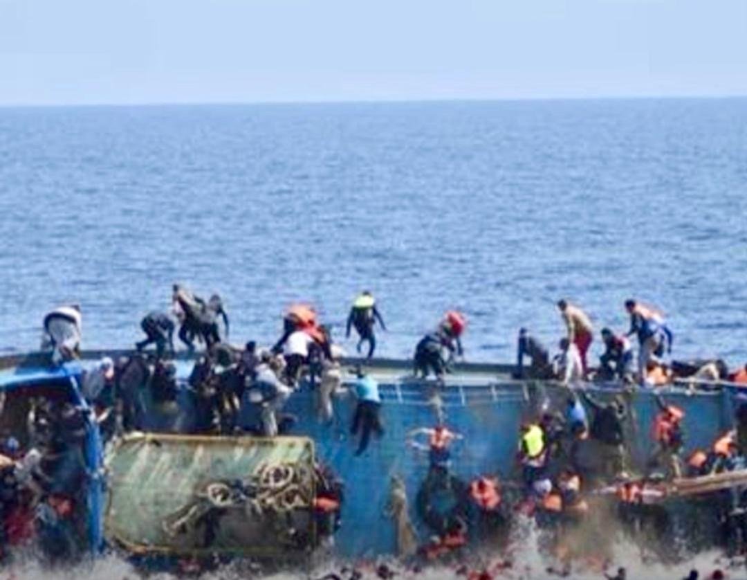 واژگونی دو موتر حامل مهاجران افغانستانی در ایران؛۲۰ تن کشته و زخمی شدند